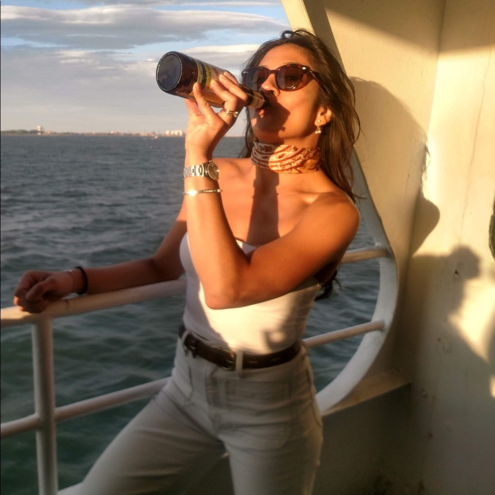 Meet your Posher, Carla